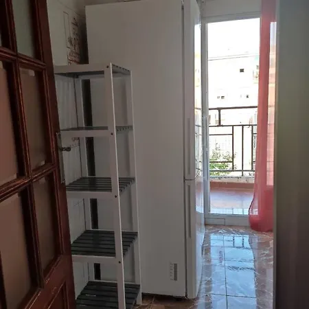 27-2 - Комната В Квартире Для Семьи 5 Человек Homestay Alicante