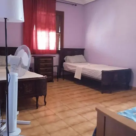Homestay 27-2 - Комната В Квартире Для Семьи 5 Человек Alicante